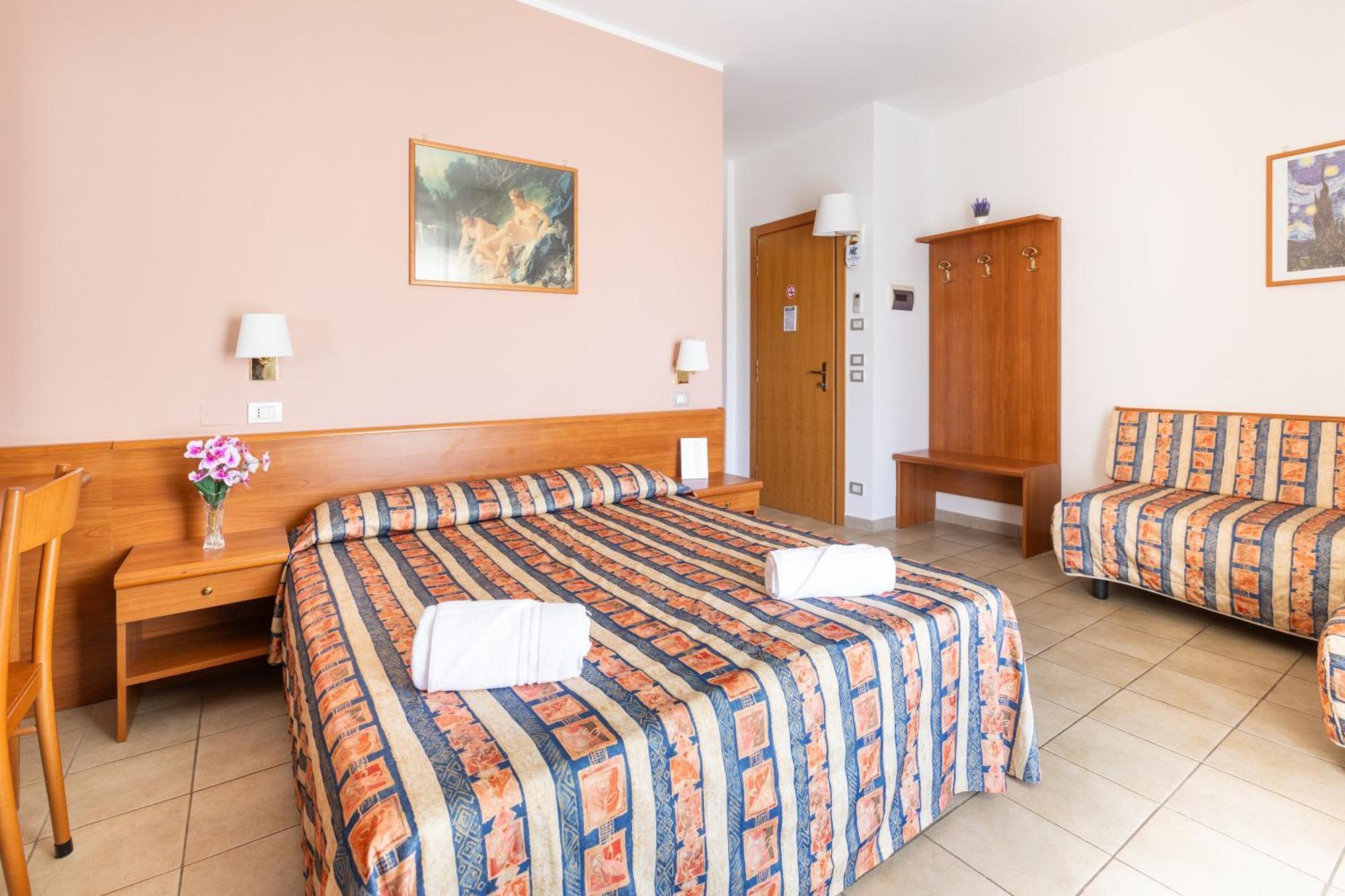 Hotel Palme Gemelle Vieste Luaran gambar